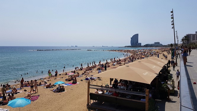 éviter la Barceloneta ?